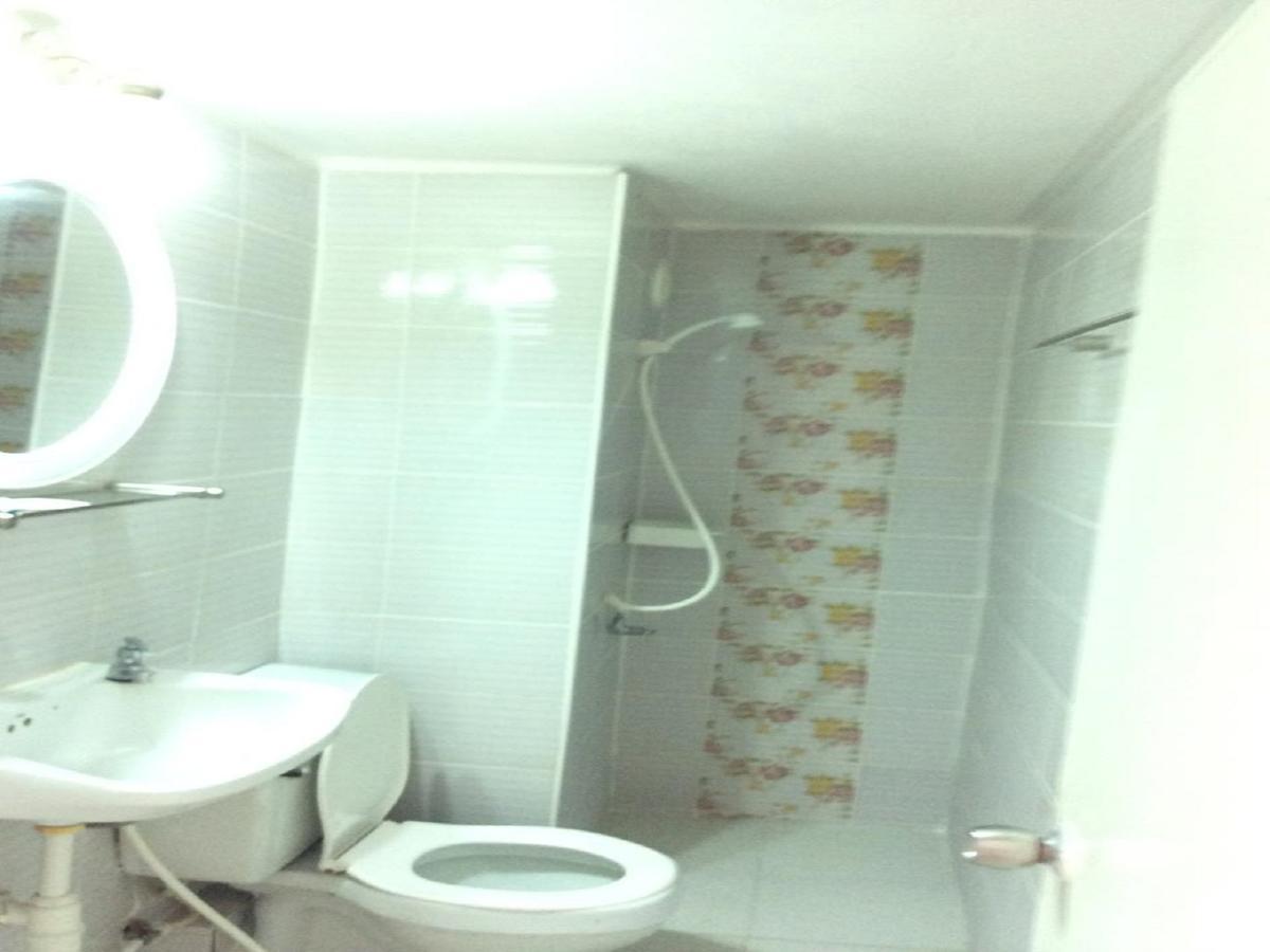 Impact Challenger Muang Thong Thani Service Apartment Bangkok Kültér fotó